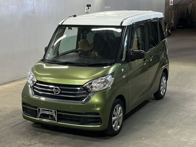 7057 Nissan Dayz roox B21A 2018 г. (KCAA Fukuoka)